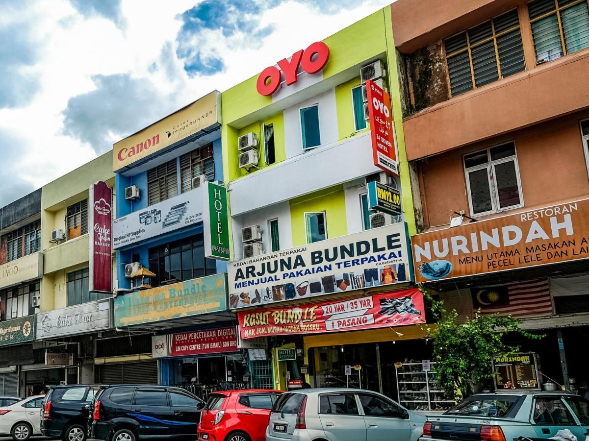 Oyo 89442 24 Seven Hotel Kuantan Exterior photo